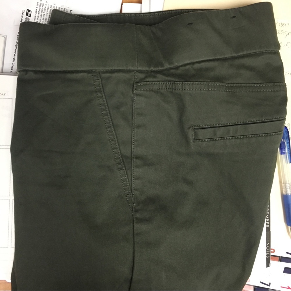 FOR CUSTOMER: Liverpool Olive Green Jean Legging